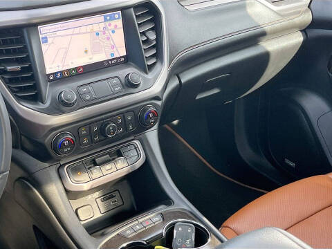 2020 GMC Acadia AT4