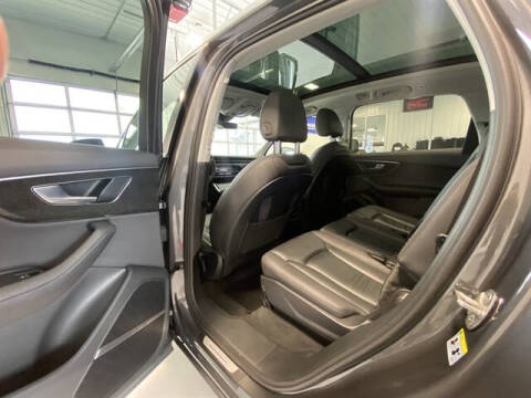 2023 Audi Q7 quattro Premium Plus 55 TFSI