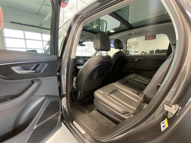 2023 Audi Q7 quattro Premium Plus 55 TFSI