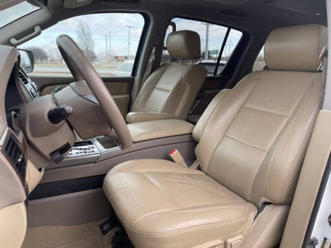 2015 Nissan Armada