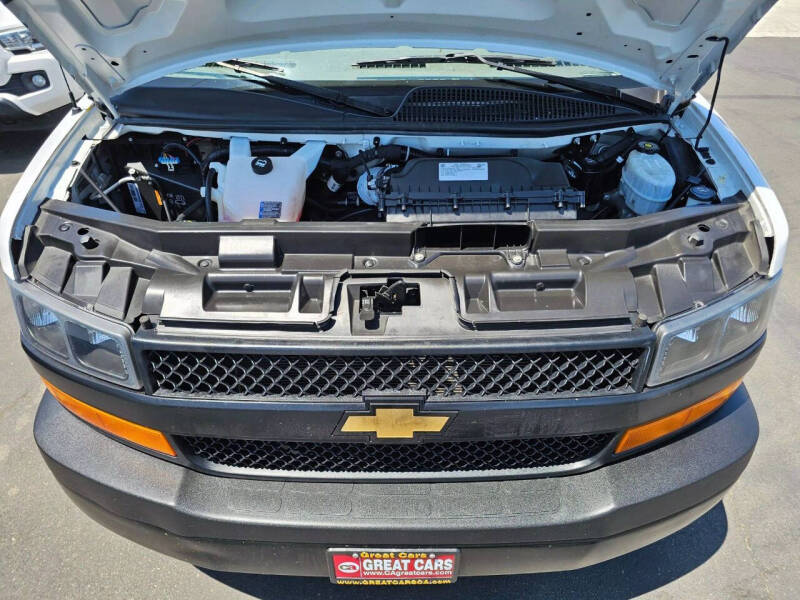 2022 Chevrolet Express 3500