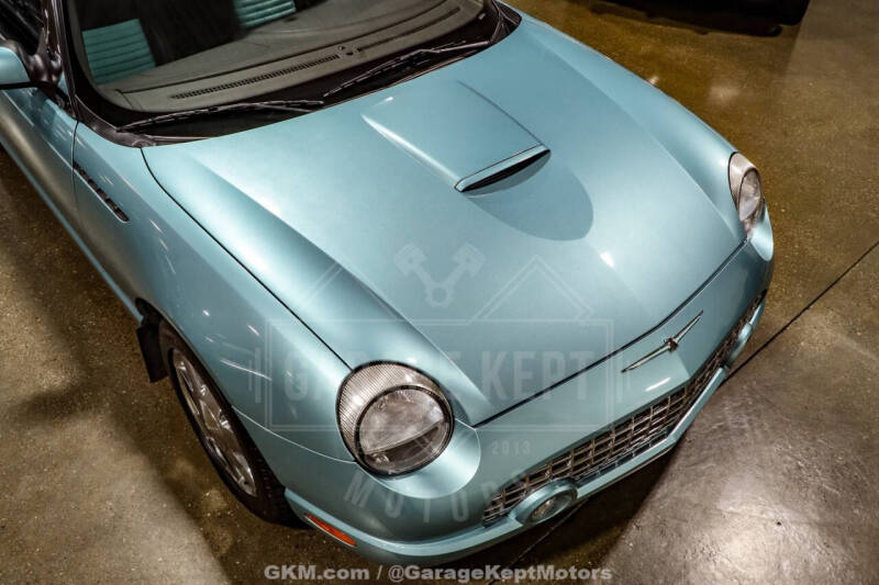 2002 Ford Thunderbird Deluxe