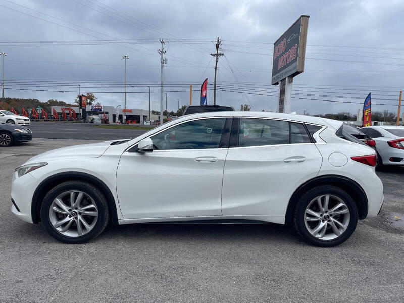 2017 Infiniti QX30