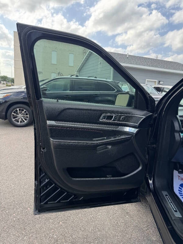 2016 Ford Explorer Sport