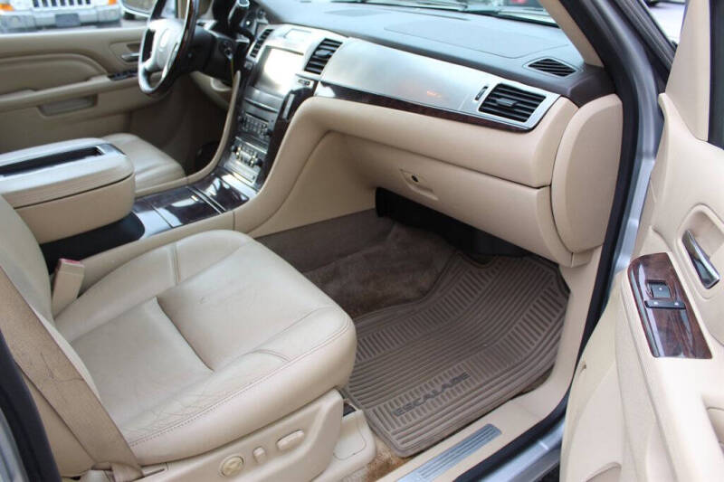 2013 Cadillac Escalade ESV Premium