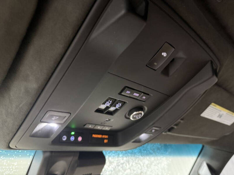 2018 Cadillac Escalade ESV Platinum