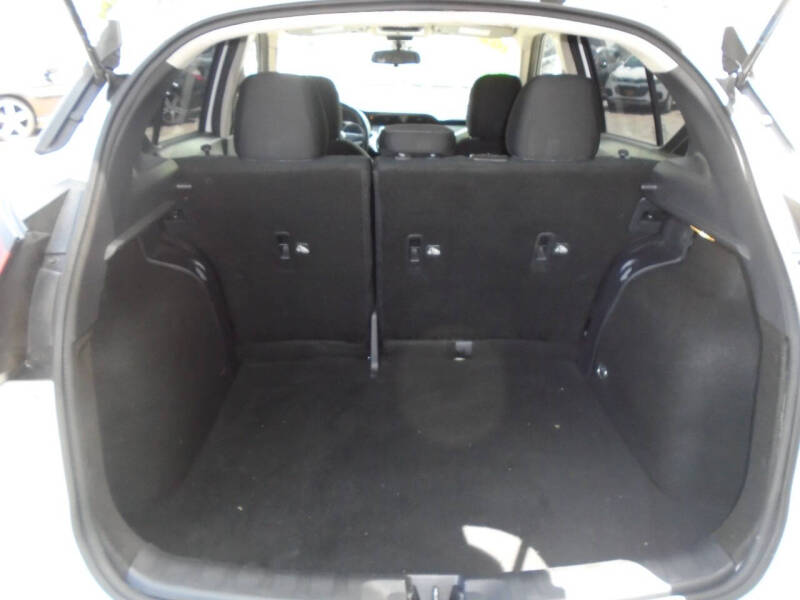 2021 Nissan Kicks S