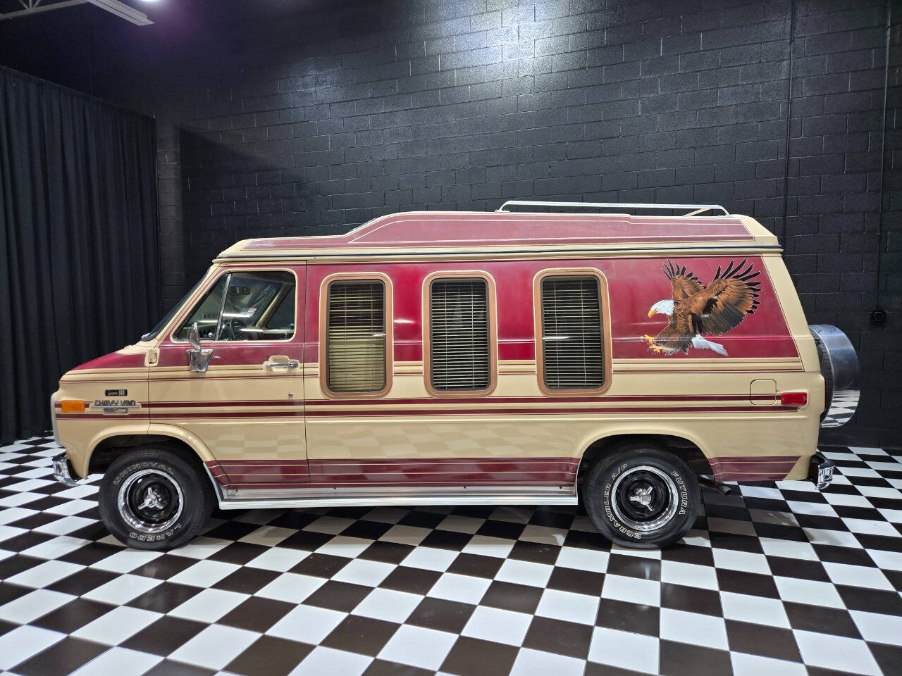 1988 Chevrolet Chevy Van 2