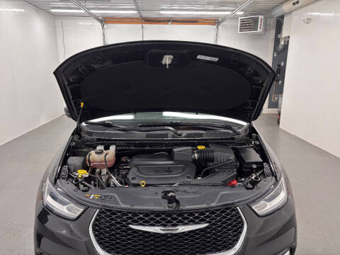 2022 Chrysler Pacifica Touring