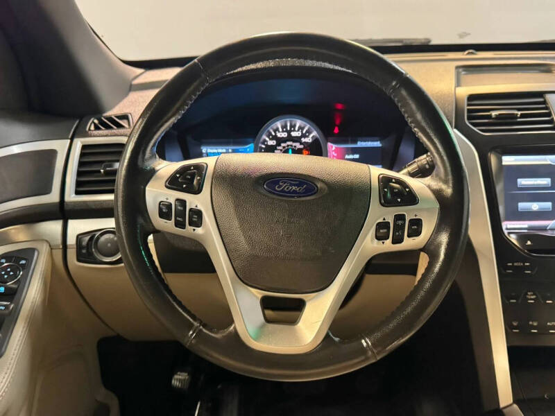 2011 Ford Explorer XLT