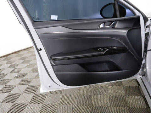 2025 Kia K5