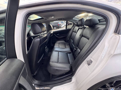 2011 BMW 3 Series 335i