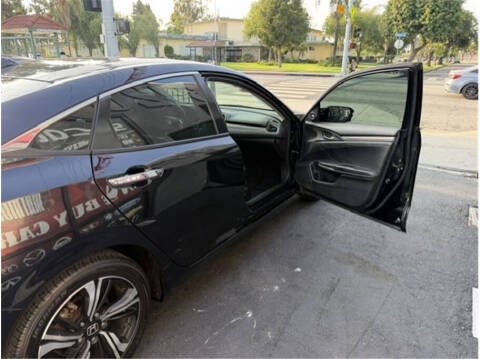 2017 Honda Civic Touring