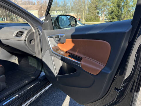 2015 Volvo V60 Cross Country T5 Platinum