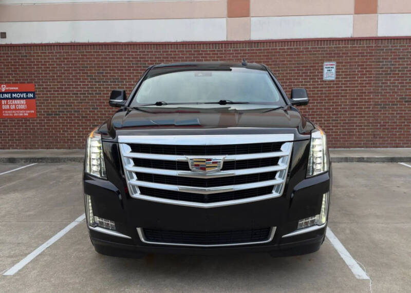 2017 Cadillac Escalade Luxury