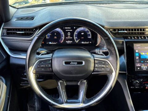 2022 Jeep Grand Cherokee Altitude