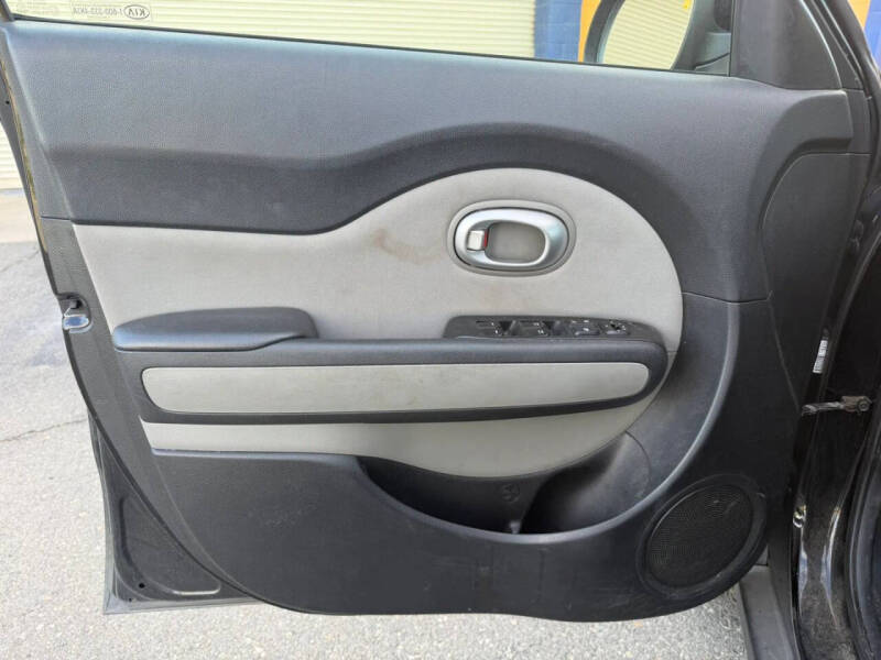 2014 Kia Soul +