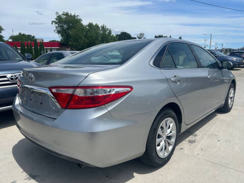2017 Toyota Camry LE