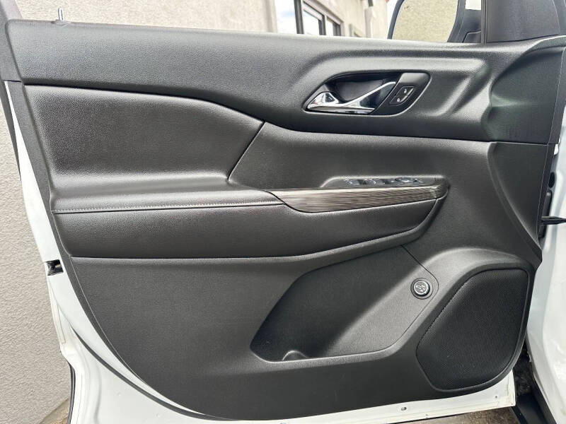 2017 GMC Acadia SLT-1