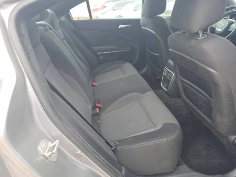 2015 Dodge Charger SE