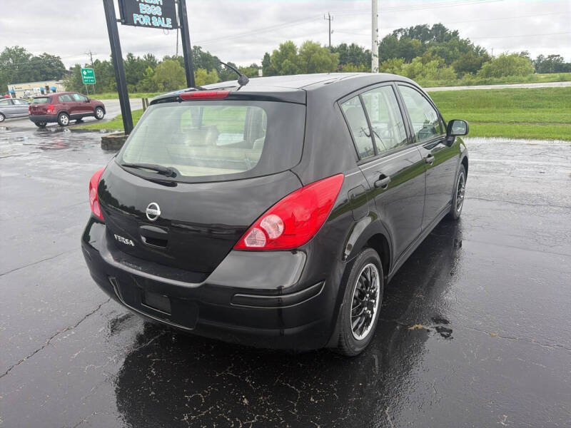 2009 Nissan Versa 1.8 S