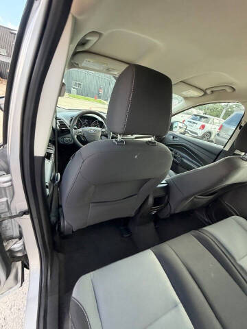 2017 Ford Escape S