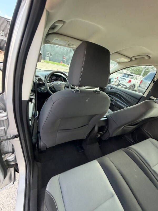 2017 Ford Escape S