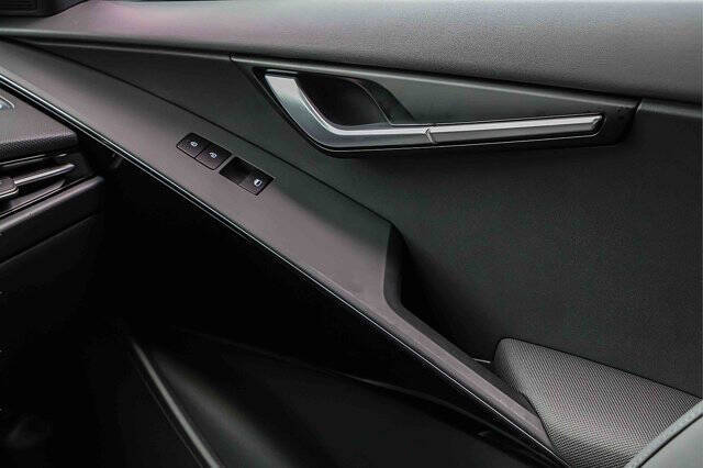 2025 Kia Niro EV Wind