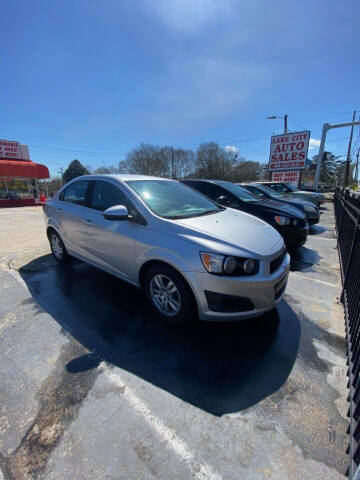 2012 Chevrolet Sonic for sale at LAKE CITY AUTO SALES in Forest Park GA