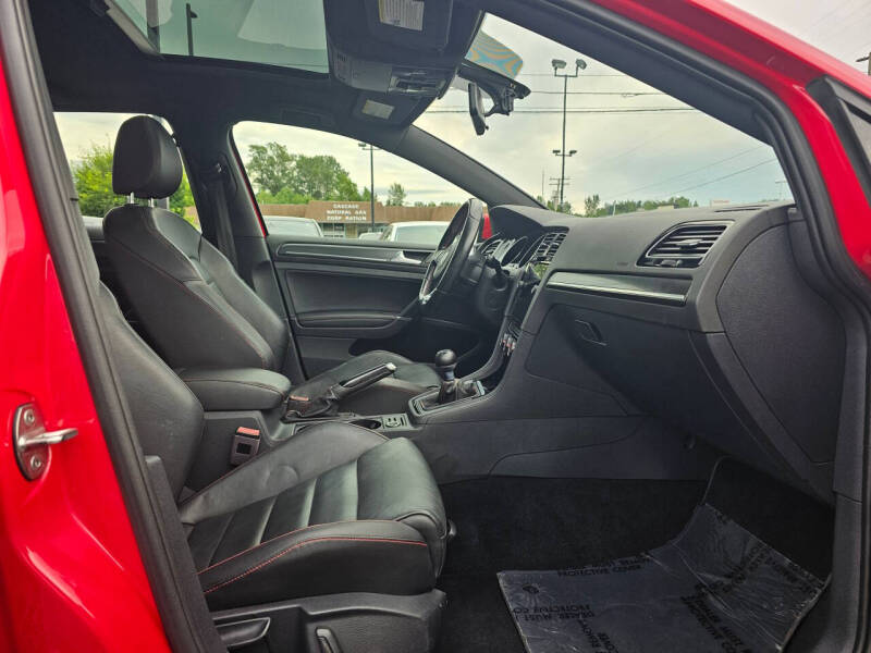 2018 Volkswagen Golf GTI S