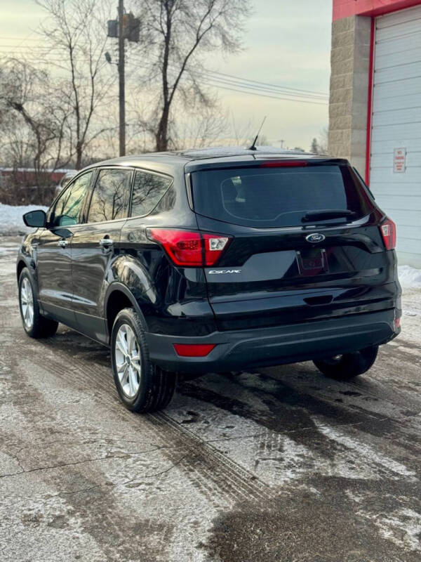 2019 Ford Escape S