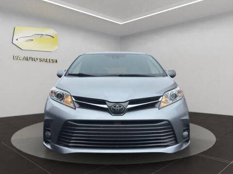 2020 Toyota Sienna XLE Premium 8-Passenger