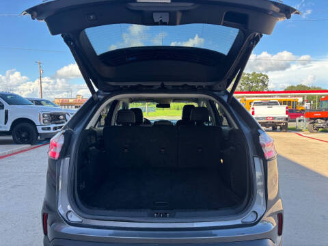 2022 Ford Edge Titanium