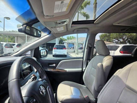 2015 Toyota Sienna