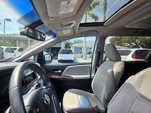 2015 Toyota Sienna
