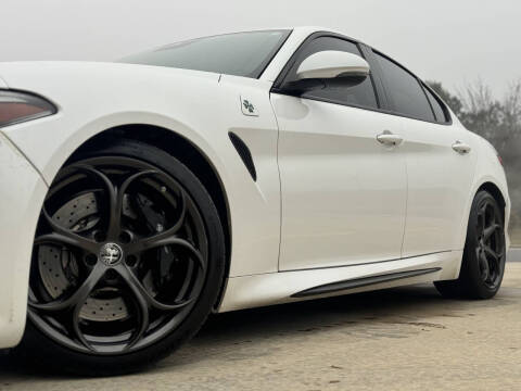 2017 Alfa Romeo Giulia Quadrifoglio