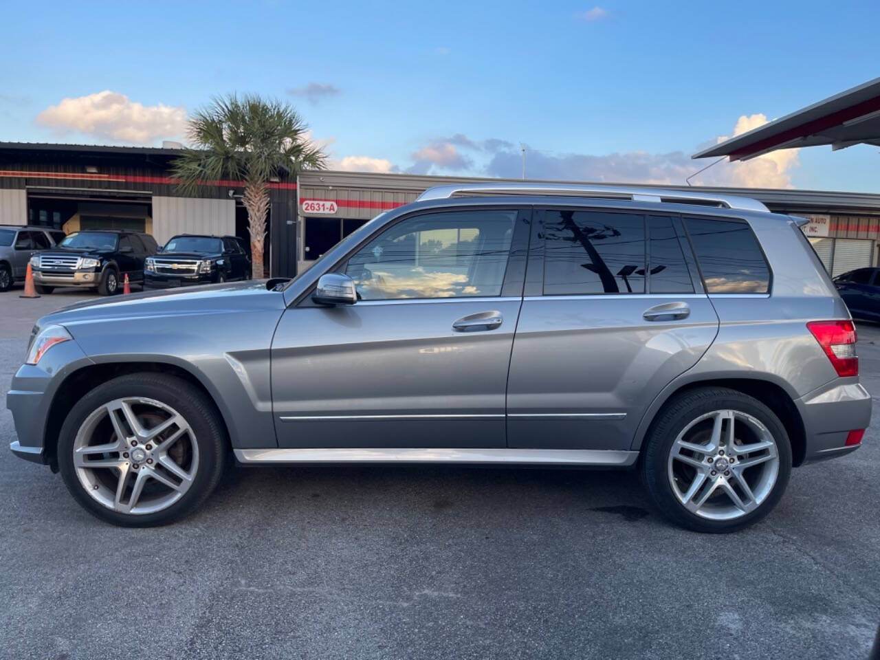 2012 Mercedes-Benz GLK for sale at SMART CHOICE AUTO in Pasadena, TX