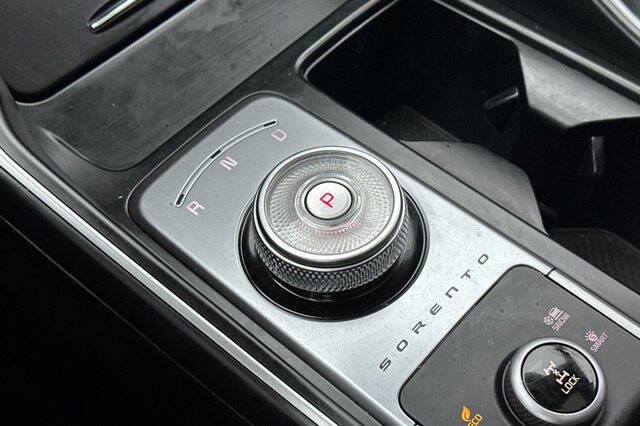 2025 Kia Sorento Hybrid EX