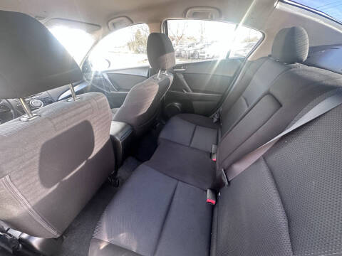 2011 Mazda MAZDA3 i Touring