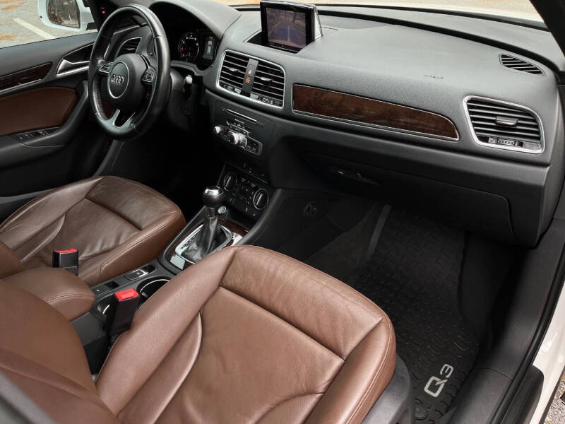 2016 Audi Q3 2.0T Premium Plus