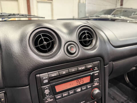 2003 Mazda MX-5 Miata SE