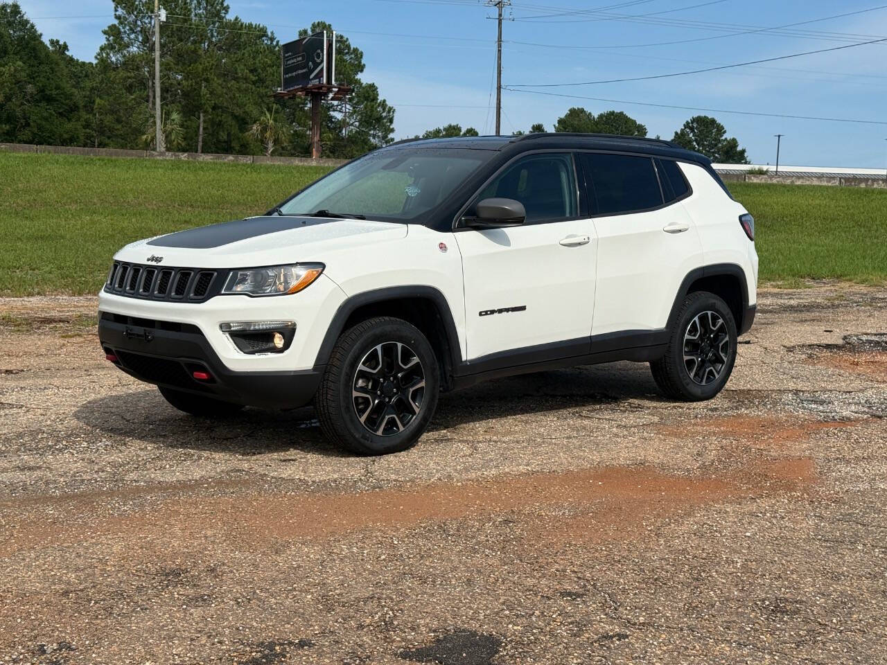 White 2020 Jeep Compass Trailhawk 4x4 Trailhawk 4dr SUV 1