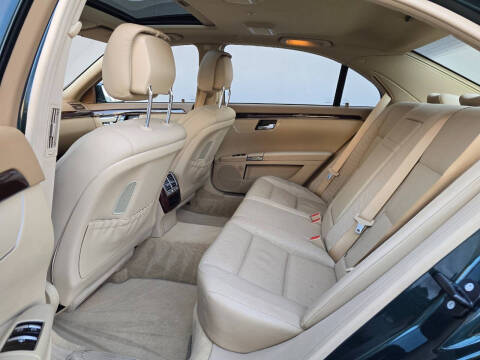 2010 Mercedes-Benz S-Class S 550 4MATIC
