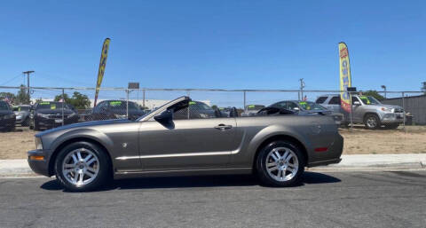 2005 Ford Mustang GT Premium