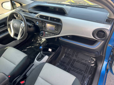 2012 Toyota Prius c Three