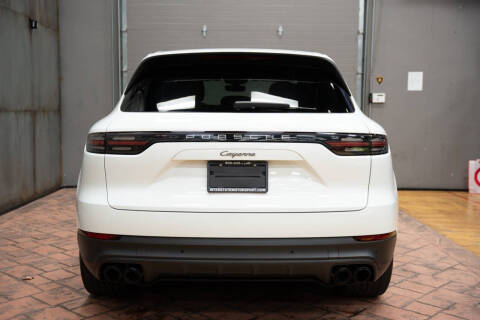 2022 Porsche Cayenne Platinum Edition