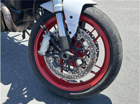2016 Ducati Monster