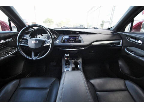 2021 Cadillac XT4 Premium Luxury