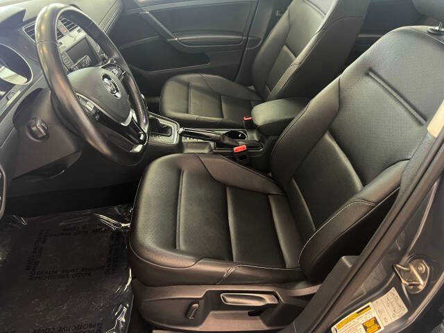 2017 Volkswagen Golf Alltrack