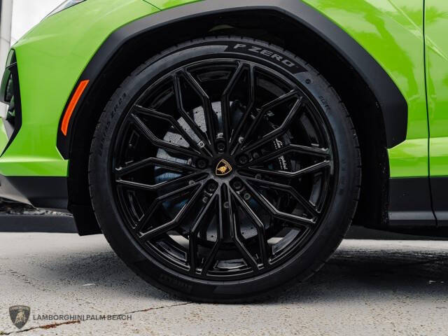 2025 Lamborghini Urus SE